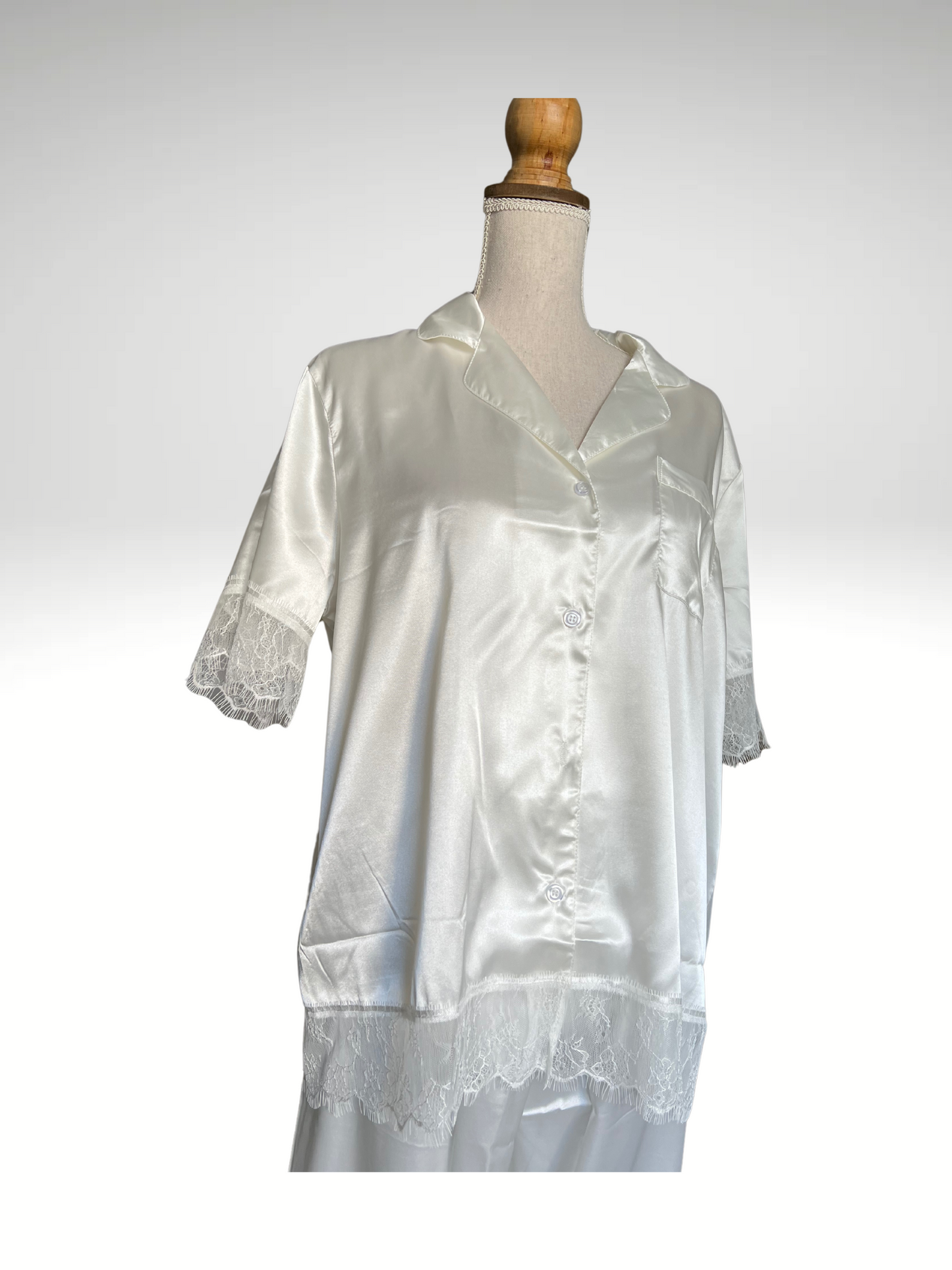 Pyjama en satin 2 pièces avec dentelle chemis et pantalon (177)