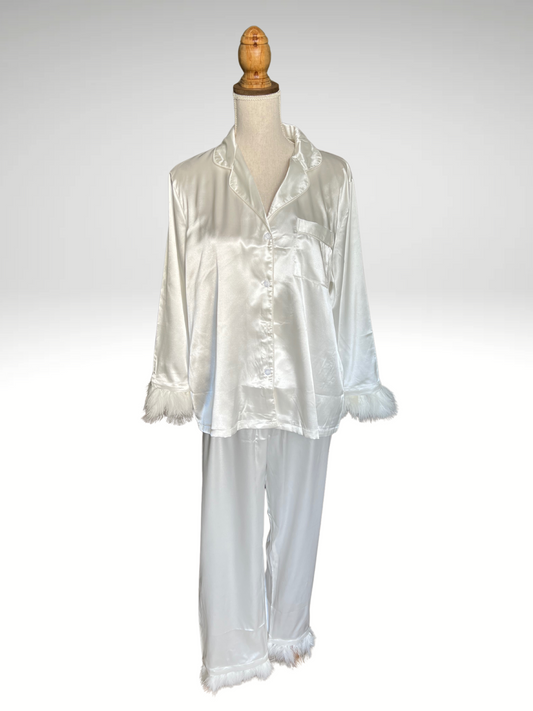 Pyjama en satin 2 pièces avec plumes chemis et pantalon (163)